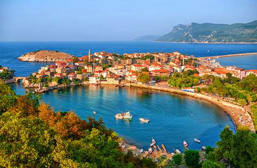 Cove-port-coast-Black-Sea-Turkey-Amasra.jpg