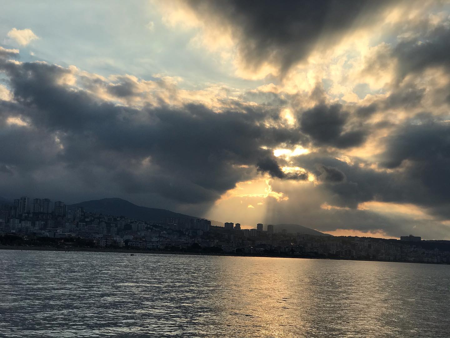 viewphotos.__1596220867_2365594549391680514_39469623000_12.jpg