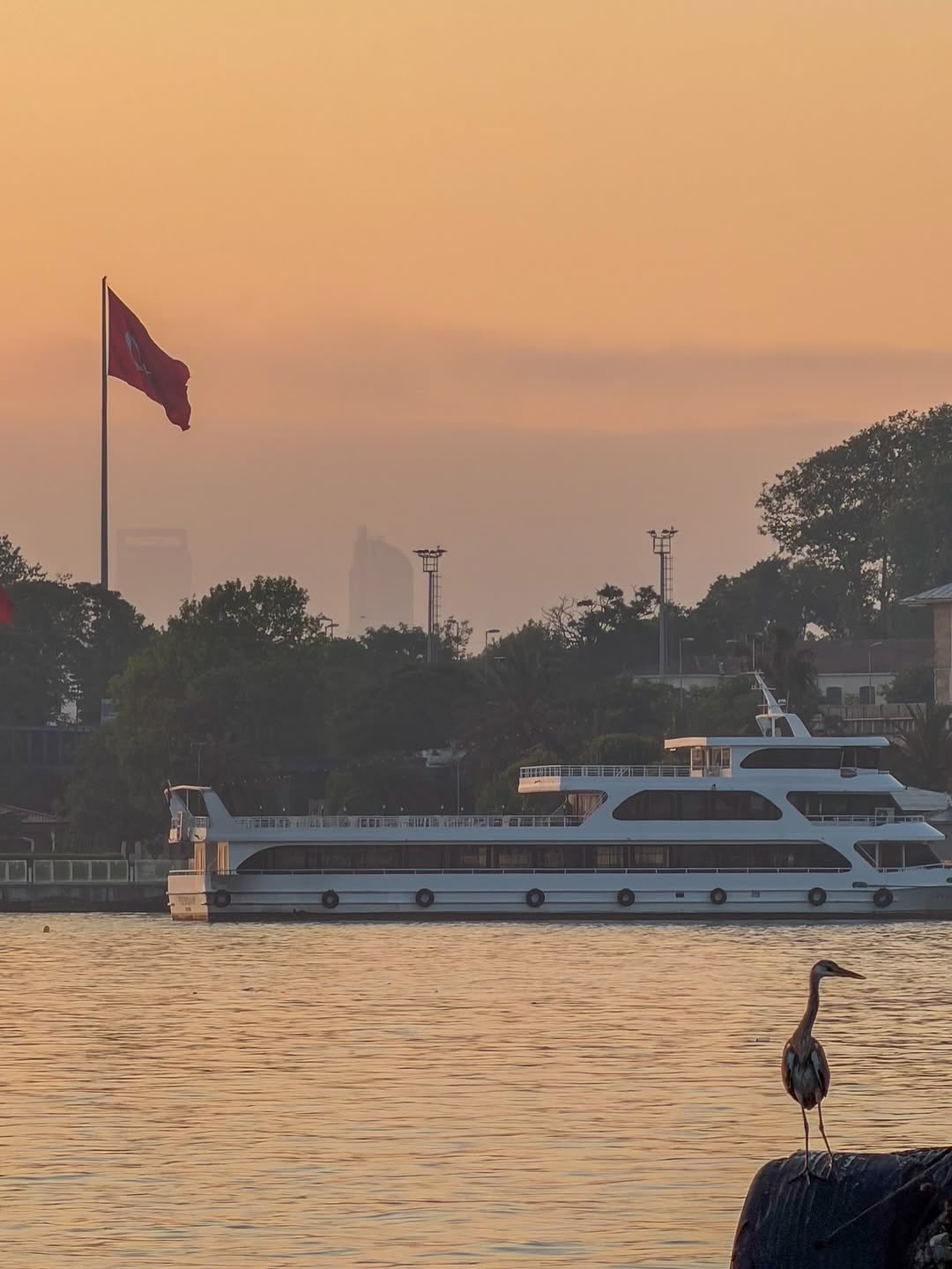 1783652957131384.jpg istanbulturkiye.explore_1780916413_3914839189359491638_3500055109_8.jpg